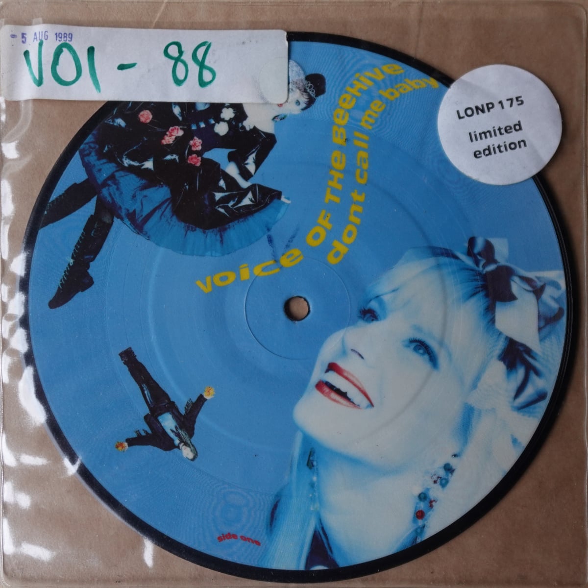 Voice Of The Beehive – Don't Call Me Baby vinyl cover