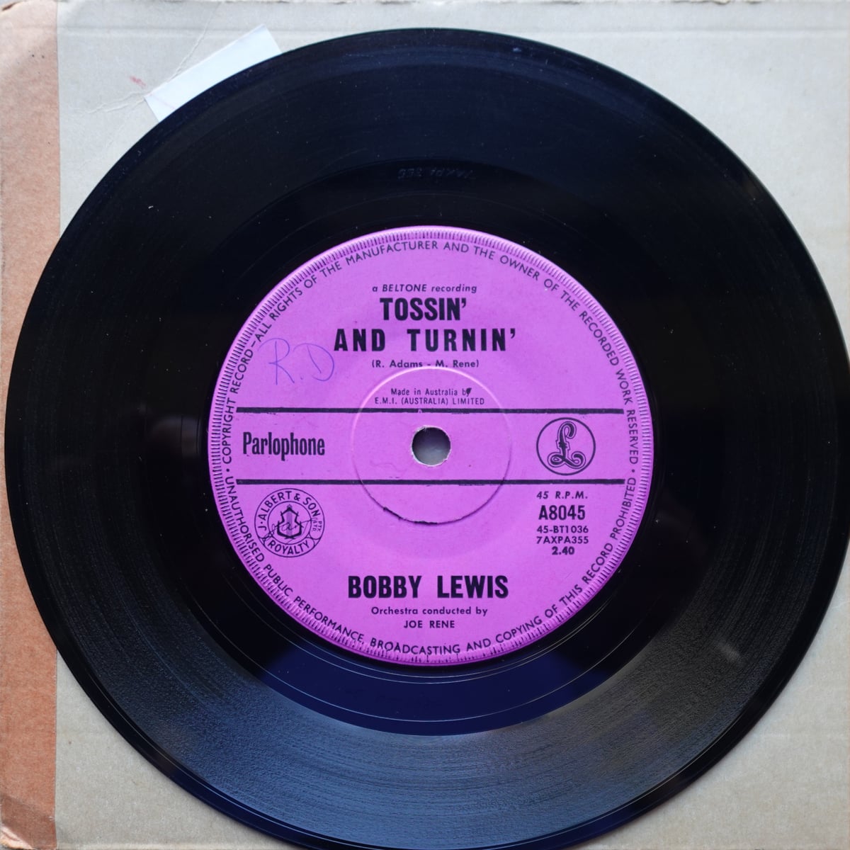 Bobby Lewis – Tossin' And Turnin'  /  Oh Yes, I Love You vinyl cover